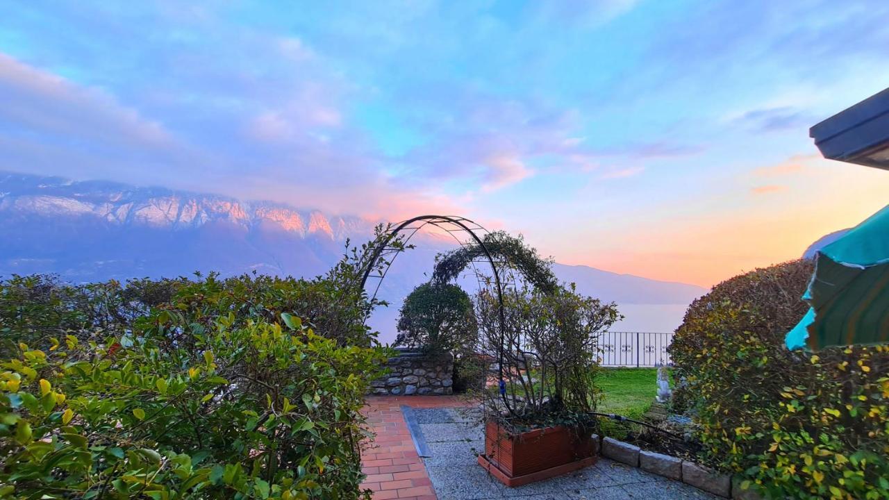 Casa Elka Residence Lake View And Pool By Garda Domus Mea Pieve  Екстериор снимка