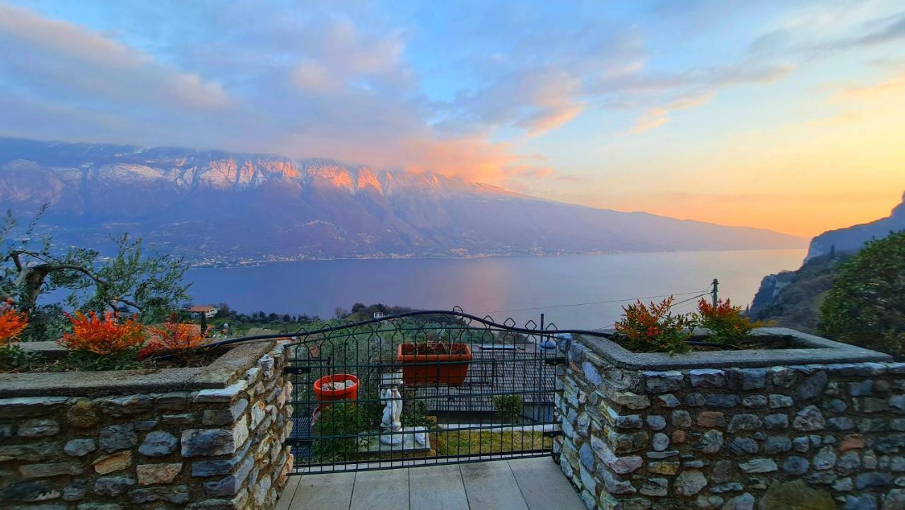 Casa Elka Residence Lake View And Pool By Garda Domus Mea Pieve  Екстериор снимка