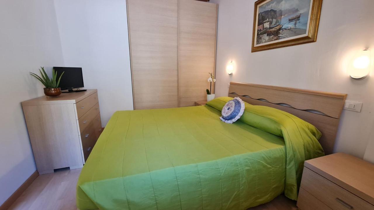 Casa Elka Residence Lake View And Pool By Garda Domus Mea Pieve  Екстериор снимка
