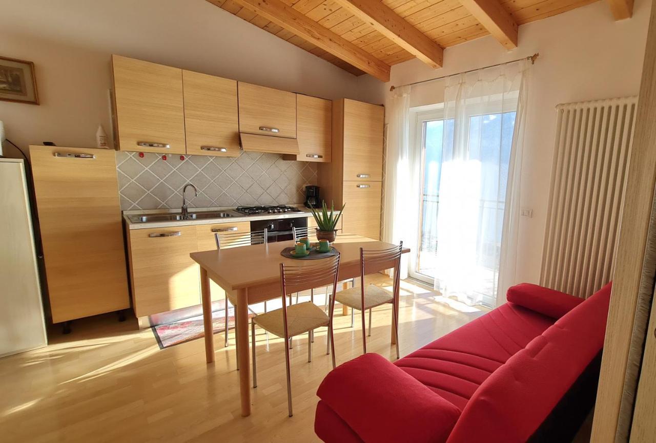 Casa Elka Residence Lake View And Pool By Garda Domus Mea Pieve  Екстериор снимка