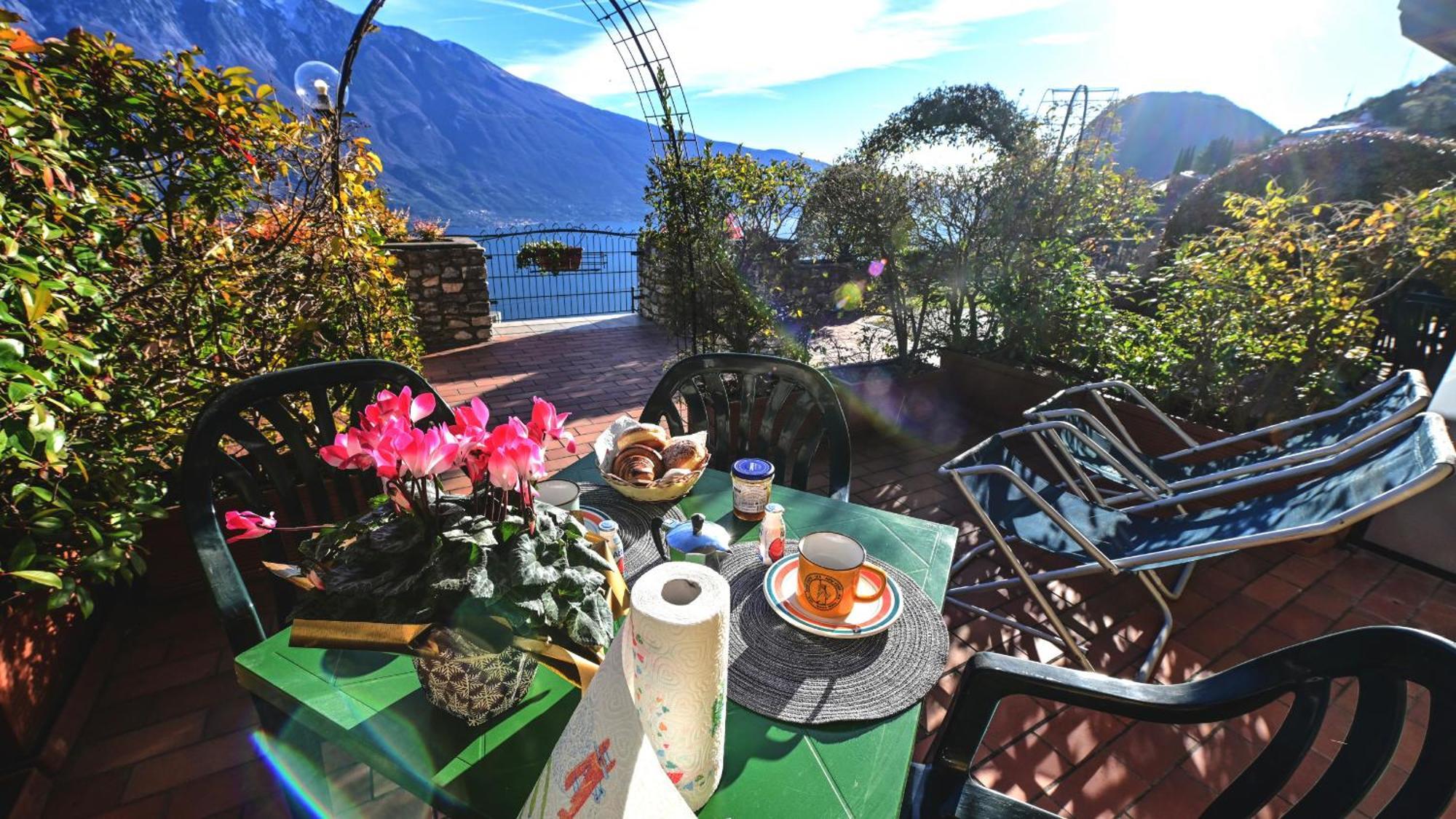 Casa Elka Residence Lake View And Pool By Garda Domus Mea Pieve  Екстериор снимка