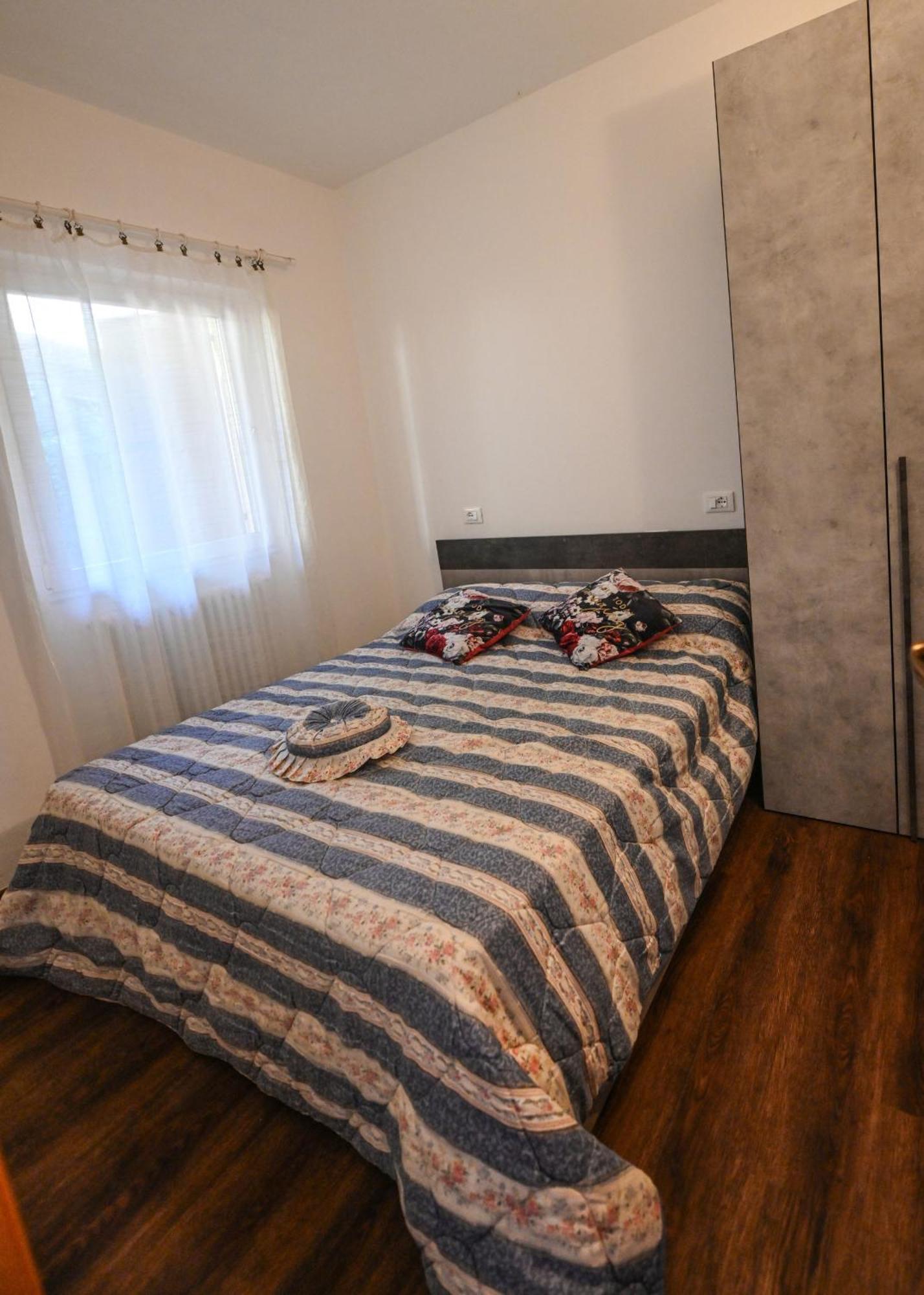 Casa Elka Residence Lake View And Pool By Garda Domus Mea Pieve  Екстериор снимка